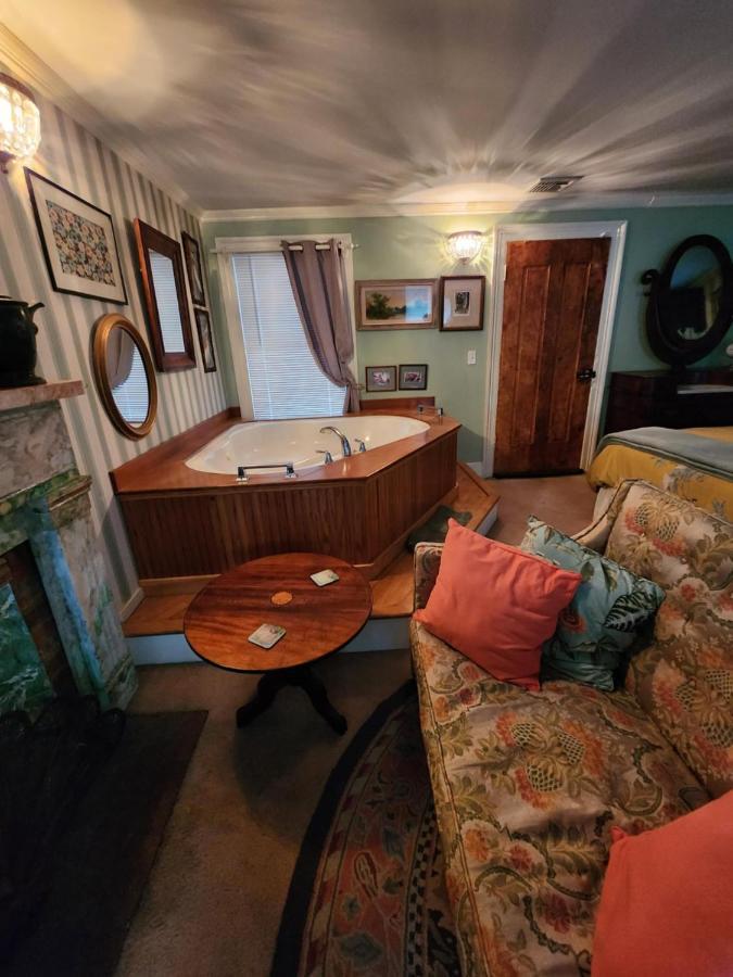 House Of 1833 Bed And Breakfast Mystic Exterior foto
